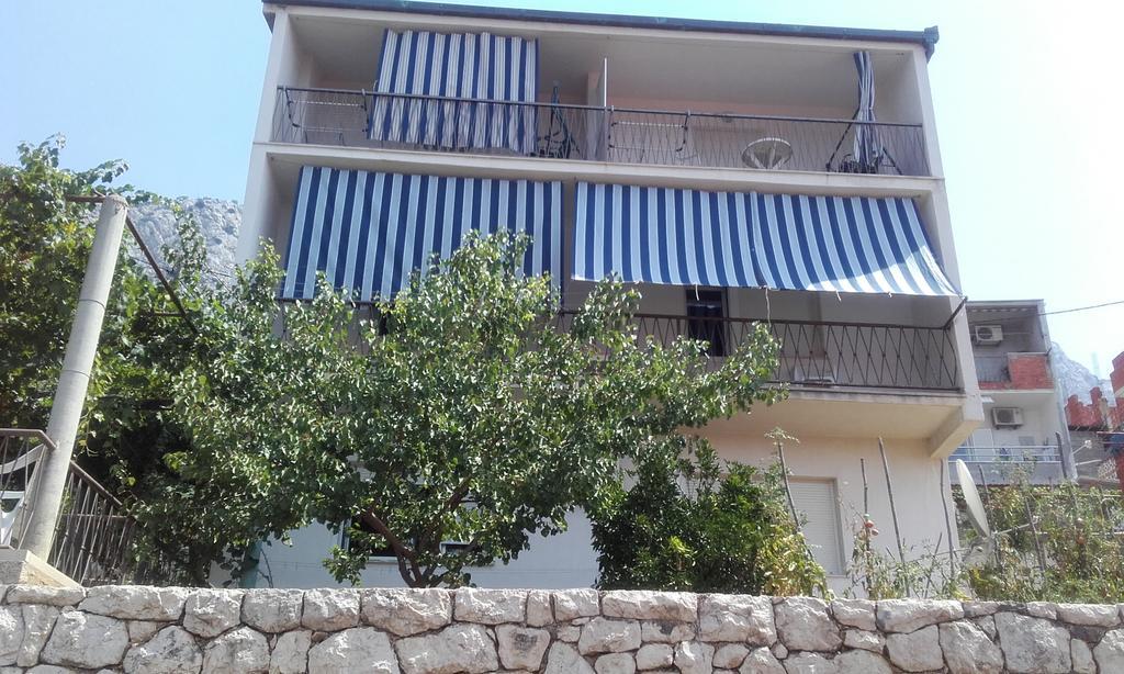 Apartments Ivka Omiš Exterior foto